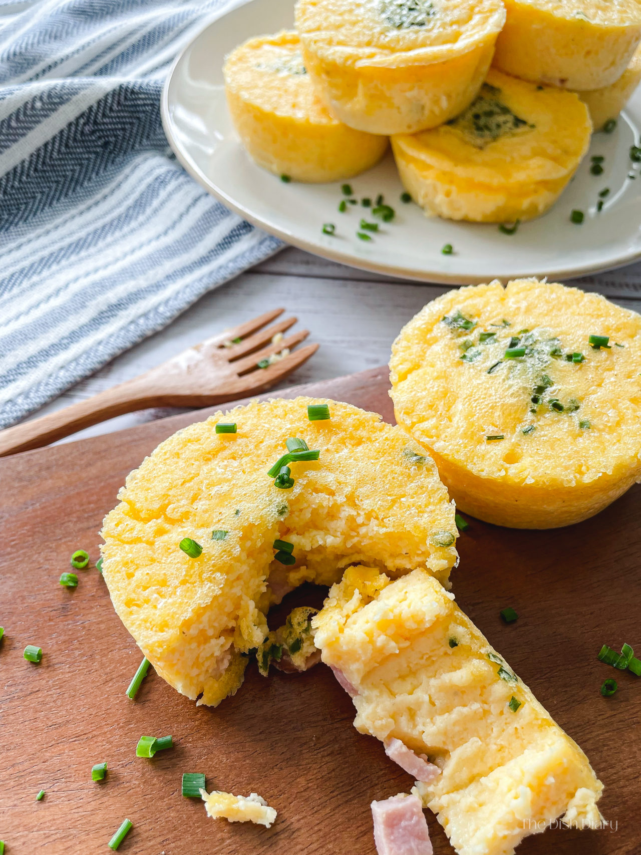 Egg Bites with Ham and Cheddar