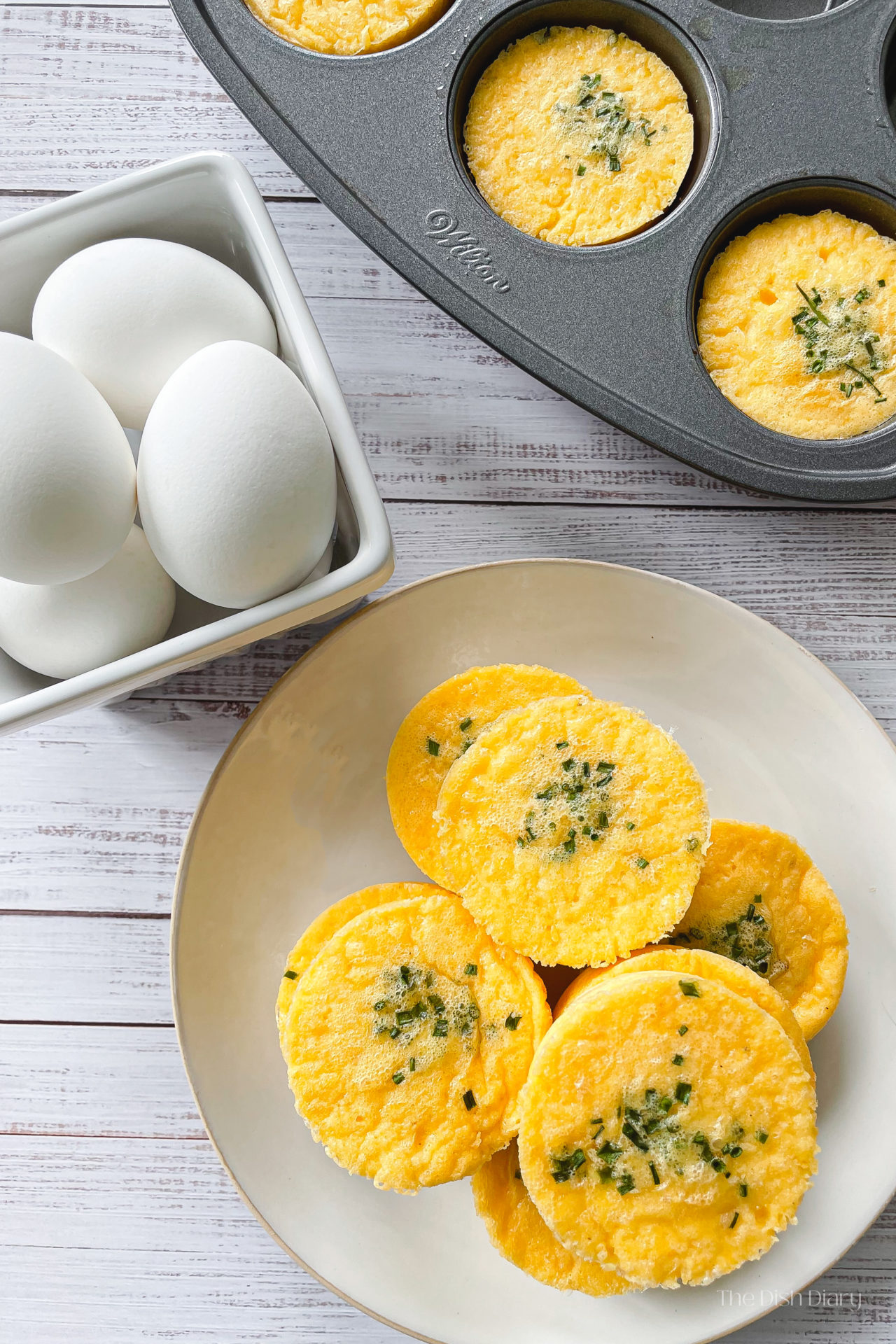 Egg Bites with Ham and Cheddar