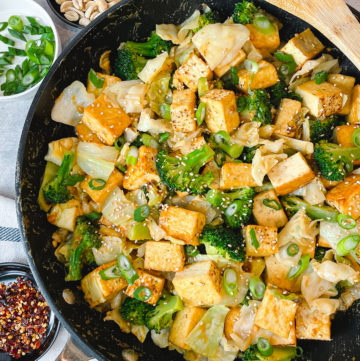 Tofu Vegetable Stir-fry with Peanut Sauce