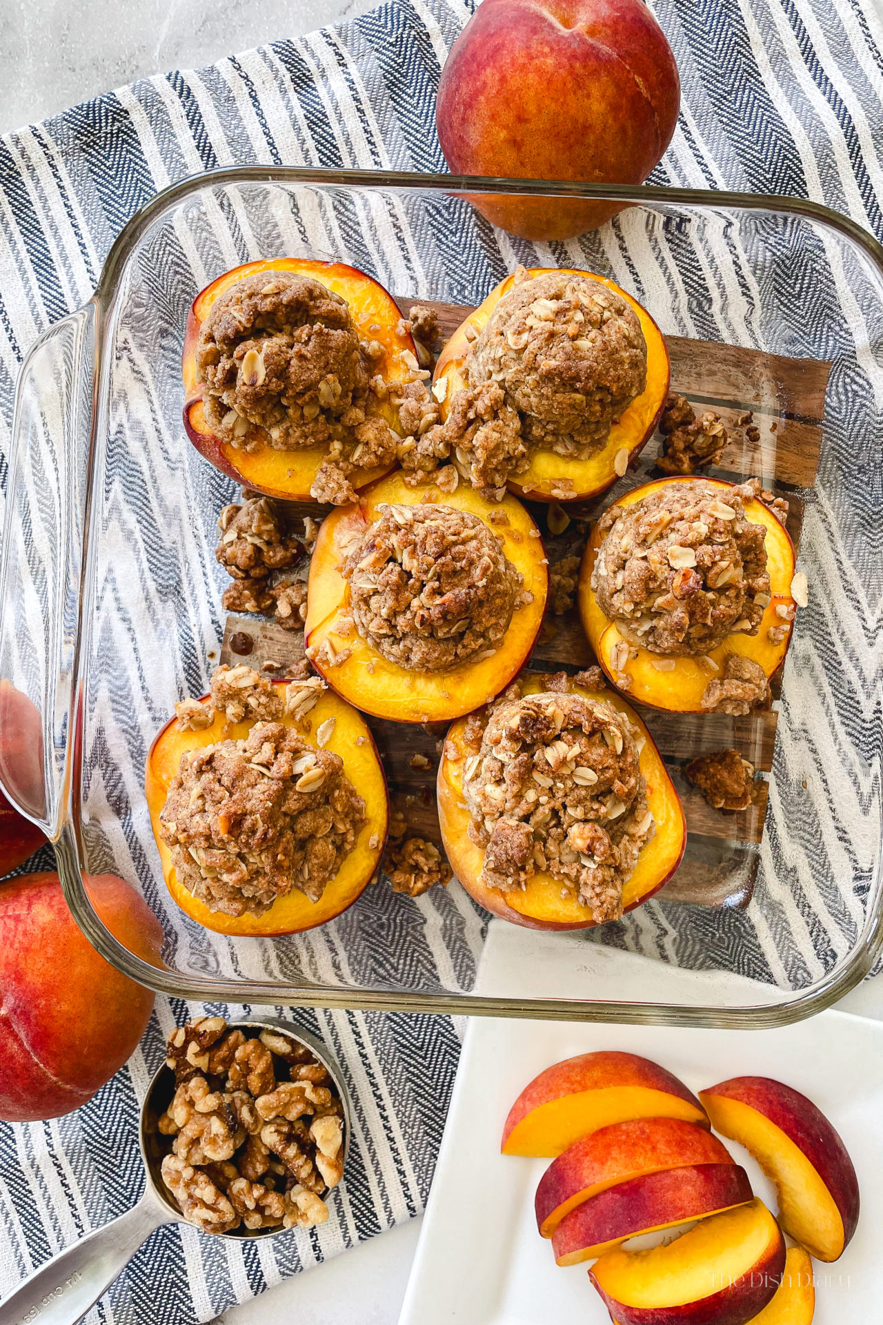 Baked Peaches with Oat Walnut Cinnamon Crumb