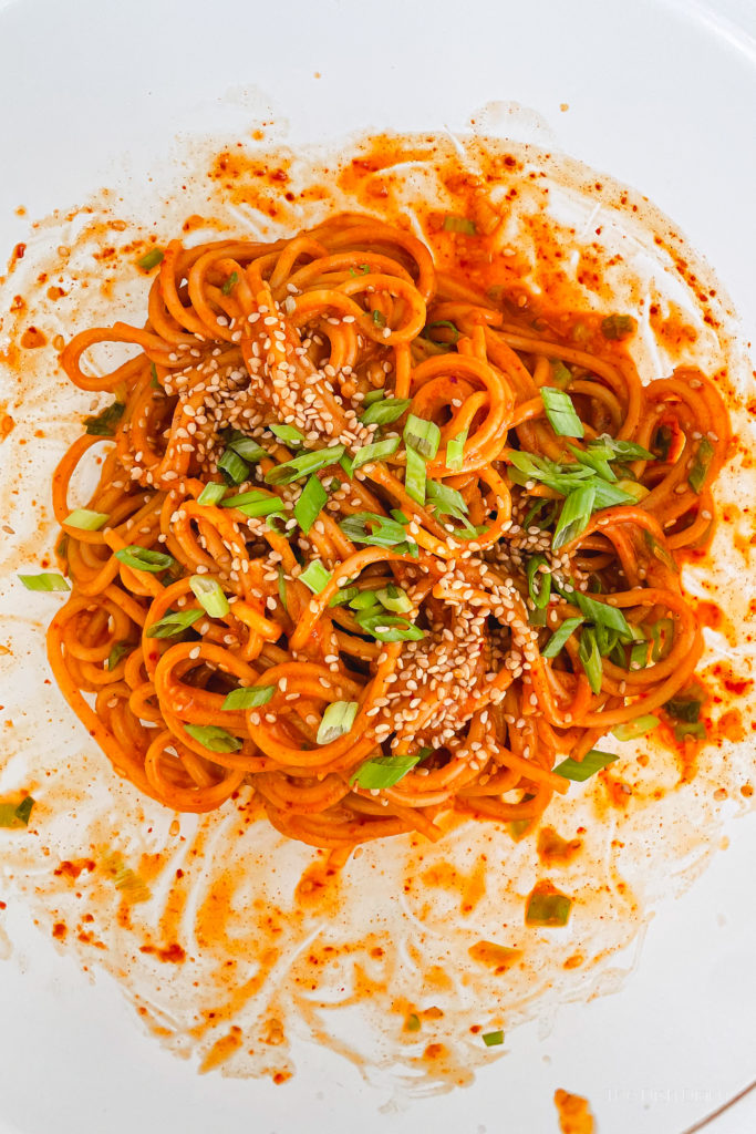 Creamy Gochujang Peanut Butter Noodles