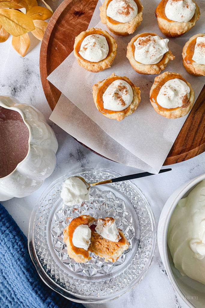 Mini 7-Ingredient Pumpkin Pie Tarts