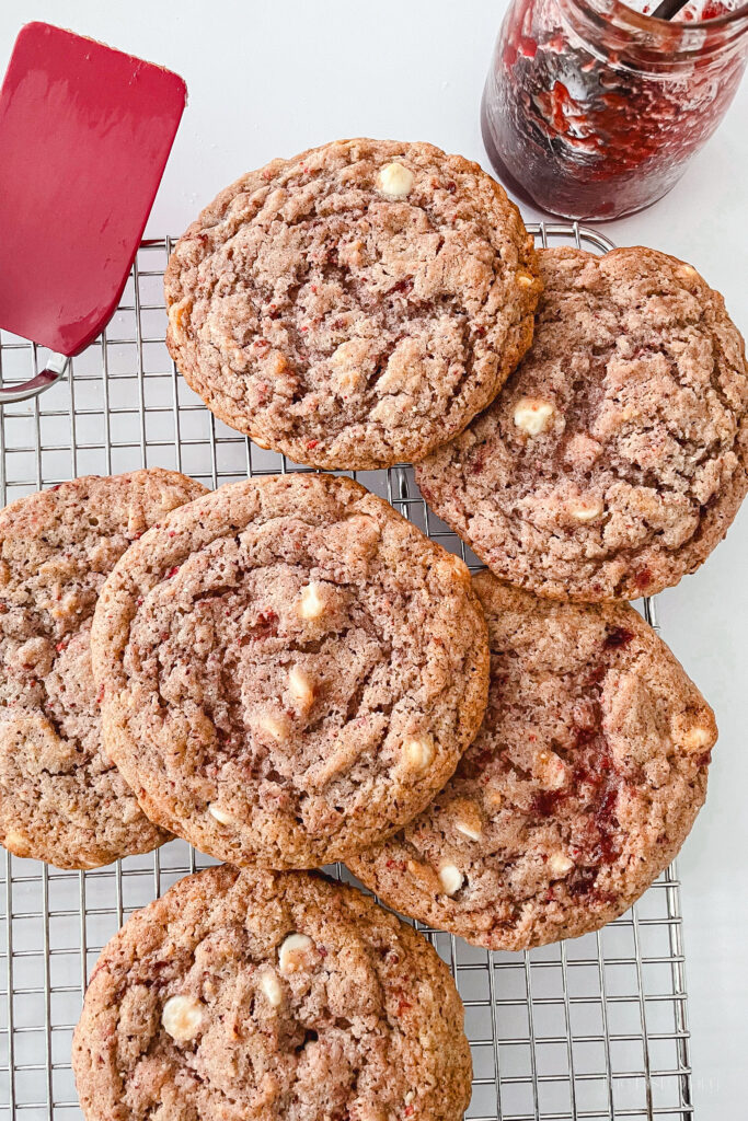 Strawberry White Chocolate Cookies